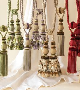 Bagatelle Single Tassel Tieback Trimming by Samuel & Sons Scarlet Rose