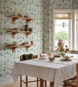 Bellis Wallpaper by Sandberg Emerald