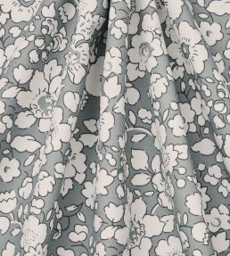 Betsy Bloom in Easton Fabric by Liberty Pewter
