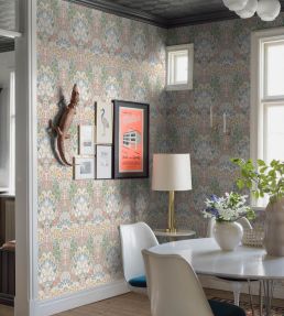 Blomstervall Wallpaper by Borastapeter Neutral
