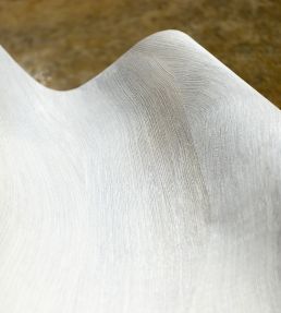 Calero Wallpaper by Elitis Satin de lumiere