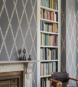 Cammei Wallpaper by Cole & Son Black & White