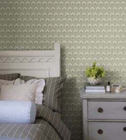 Cecilia Wallpaper by Borastapeter Meadow