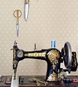 Victorian Star Wallpaper by Cole & Son Sand