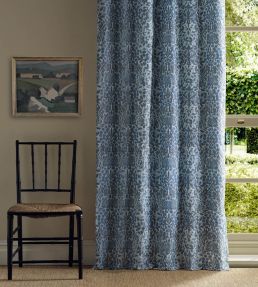 Daisy & Oak Warp Print Fabric by Morris & Co Indigo