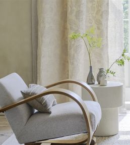 Daphne Fabric by Designers Guild Chalk