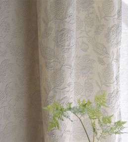 Daphne Fabric by Designers Guild Chalk