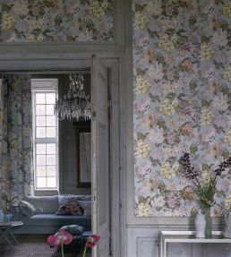 Delft Flower Wallpaper by Designers Guild Gold