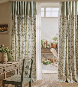 Eleanora Fabric by Colefax And Fowler Ivory/Green