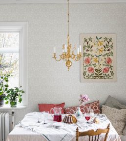 Emil Wallpaper by Sandberg Garden Green