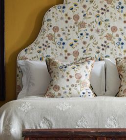 Alba Fabric by Andrew Martin Ivory