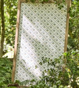 Fairdown Wallpaper by Sanderson Forest/Olive