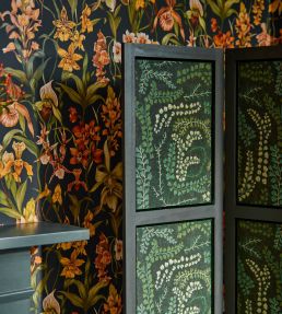 Fayola Wallpaper by Harlequin Fig Leaf / Clover