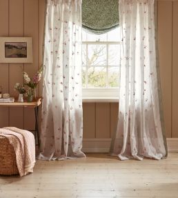 Fiora Fabric by Villa Nova Chalk