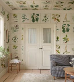 Flora Wallpaper by Sandberg Green
