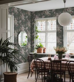 Floral Charm Wallpaper by Borastapeter 53