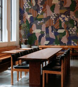 Graffiti Wallpaper by Tres Tintas Lilac
