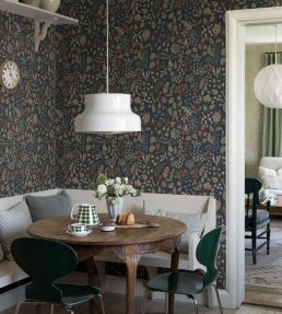 Herbarium Wallpaper by Borastapeter Midnight