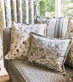Hollies Fabric by Prestigious Textiles Willow
