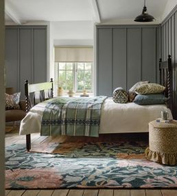 Morris & Co Honeysuckle & Tulip rug Teal 130407140200 Teal