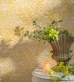 Honeysuckle Wallpaper by Cole & Son Raspberry