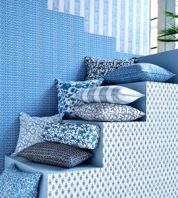 Nandana Wallpaper by Clarke & Clarke Blush