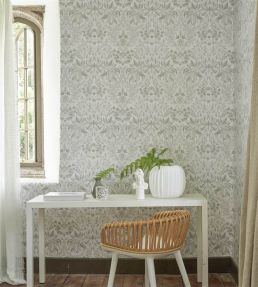 Karakusa Wallpaper by Designers Guild Chalk