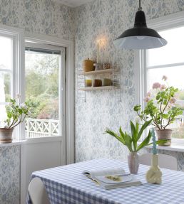 Karins Bukett Wallpaper by Sandberg Sky Blue