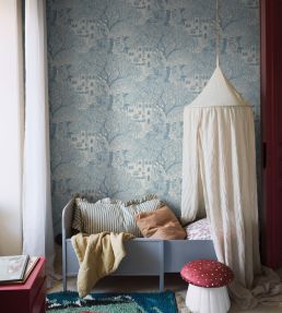 Kingdom of the Willow Wallpaper by Borastapeter Blue