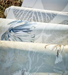 Leaf Wallpaper by Harlequin Chalk / Silver