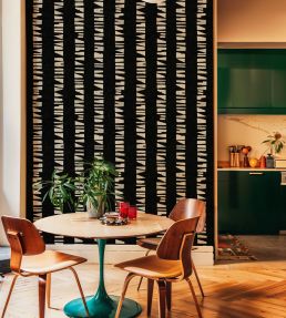 Linear Footprints Wallpaper by Tres Tintas Black