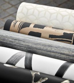 Lotus Wallpaper by Harlequin Ivory / Gilver