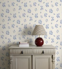Luktart Wallpaper by Borastapeter Porcelain