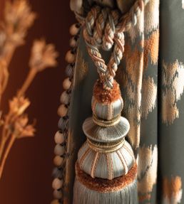 Margaux Tassel Tieback Trimming by Samuel & Sons Feuille D'Argent