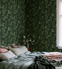 Midsummer Eve Wallpaper by Borastapeter Moss