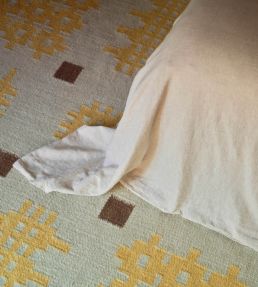 Layered Morrisstudio Ryg Runner rug Dandelion MSRYDL75240 Dandelion