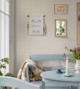 Nejlikerand Wallpaper by Borastapeter Beige