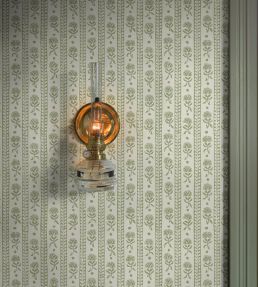 Nejlikerand Wallpaper by Borastapeter Green
