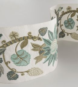 Trianon Floral Trimming by Nina Campbell FLORAL AQUA/BEIGE/IVORY
