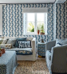 Oxbow Wallpaper by Sanderson Indigo
