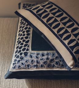 Pardus Velvet Trim by Travers 595