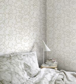 Piirto Unikko Wallpaper by Marimekko Pinks