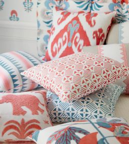 Plaza Fabric by Thibaut Black