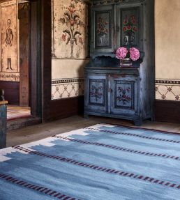 Layered Rollakan Iris rug Petrol ROIRPE140200 Petrol