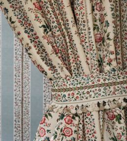 Rose Pergola Fabric by Sanderson Parchment