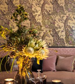 Royal Giraffe Wallpaper by Cole & Son Stone & Mulberry