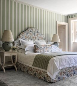 Sackville Stripe Wallpaper by Nina Campbell 1