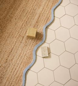 Layered Scallop rug Misty Blue SCAJUMB140200 Misty Blue
