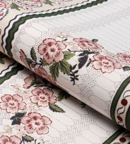 Serena Garland Fabric by Schumacher Rose