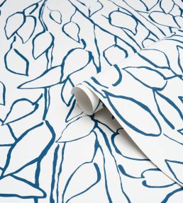 Solandra Vine Wallpaper by Schumacher Navy